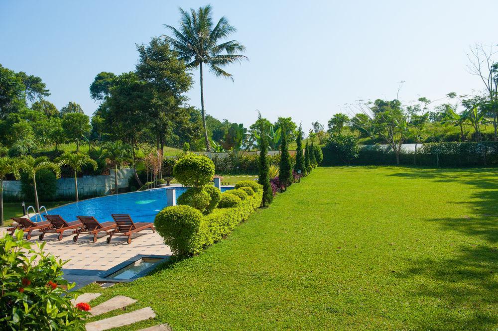 Hotel D'Agape Meeting & Conference Puncak Exterior foto