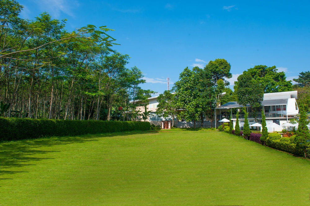 Hotel D'Agape Meeting & Conference Puncak Exterior foto