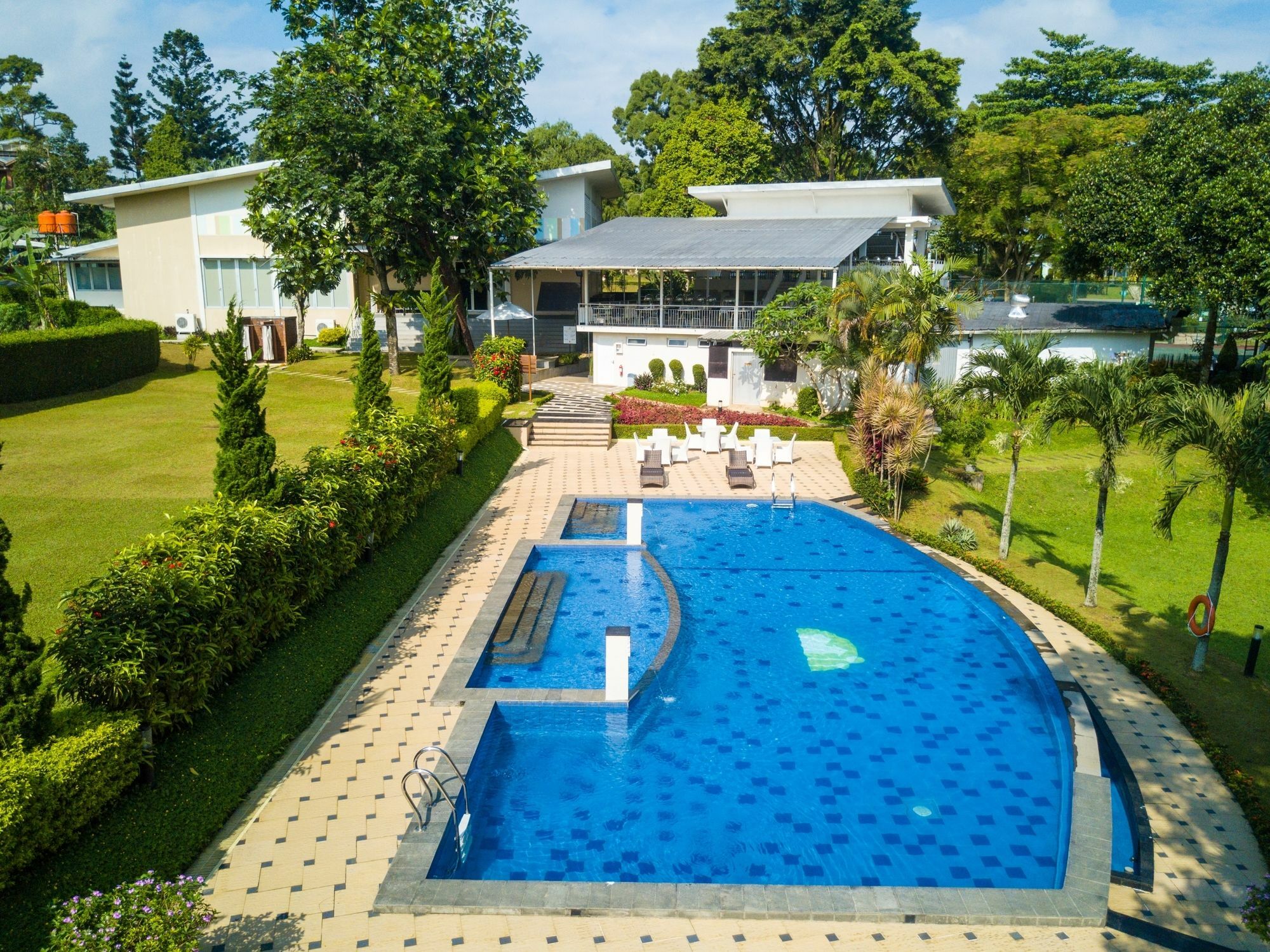 Hotel D'Agape Meeting & Conference Puncak Exterior foto